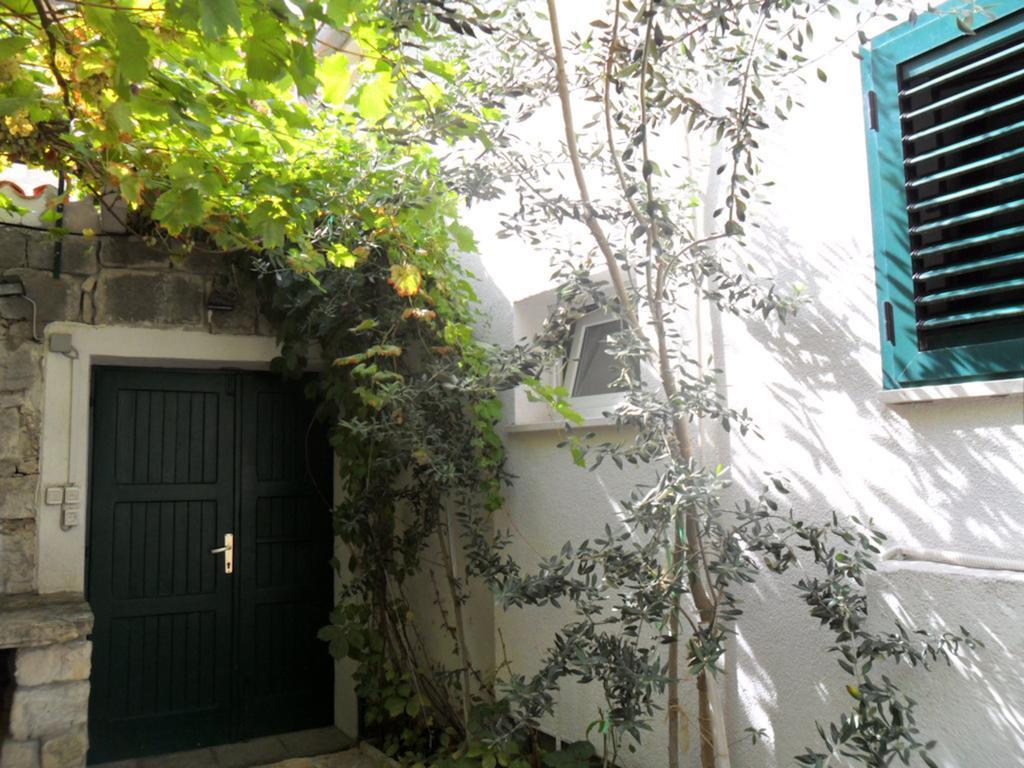 Apartments Villa Dube Split Bagian luar foto