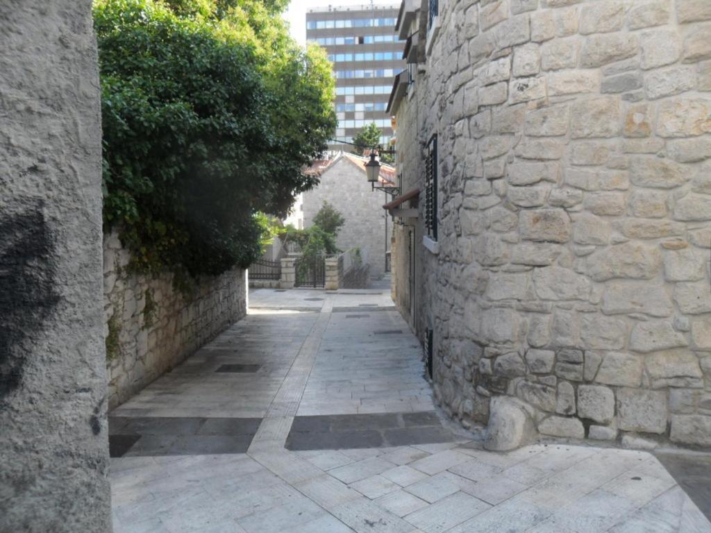 Apartments Villa Dube Split Bagian luar foto